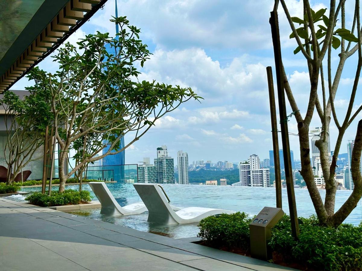 Crystal Suites At Axon Residence Near Pavilion 쿠알라룸푸르 외부 사진