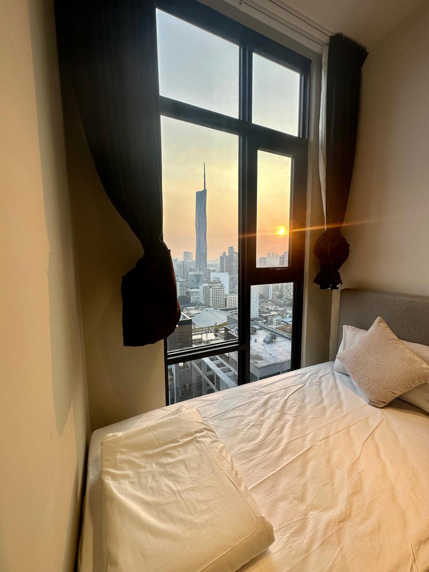 Crystal Suites At Axon Residence Near Pavilion 쿠알라룸푸르 외부 사진