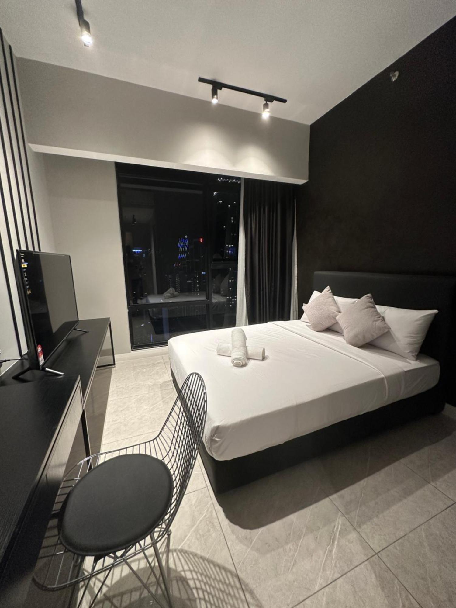 Crystal Suites At Axon Residence Near Pavilion 쿠알라룸푸르 외부 사진