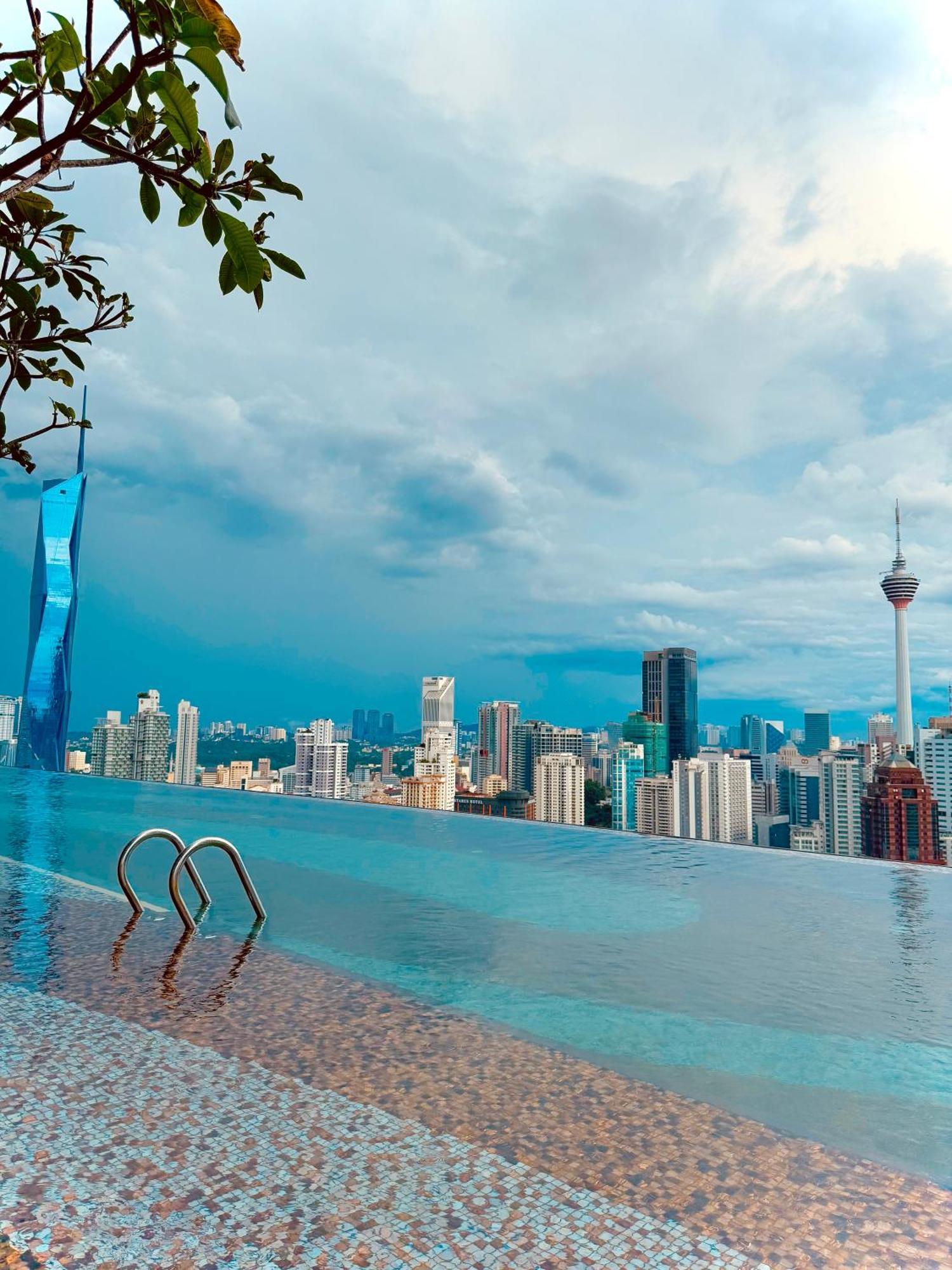 Crystal Suites At Axon Residence Near Pavilion 쿠알라룸푸르 외부 사진