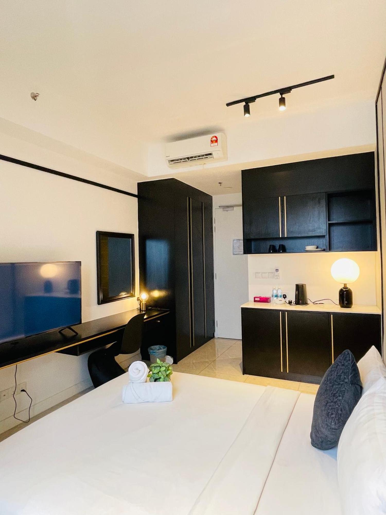 Crystal Suites At Axon Residence Near Pavilion 쿠알라룸푸르 외부 사진