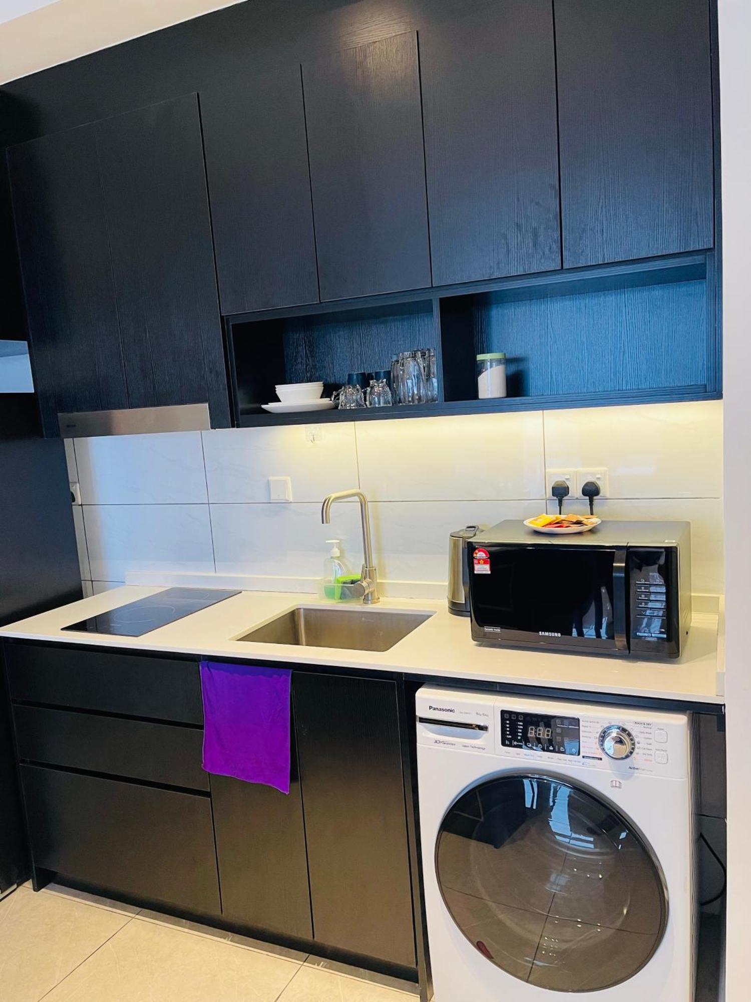 Crystal Suites At Axon Residence Near Pavilion 쿠알라룸푸르 외부 사진