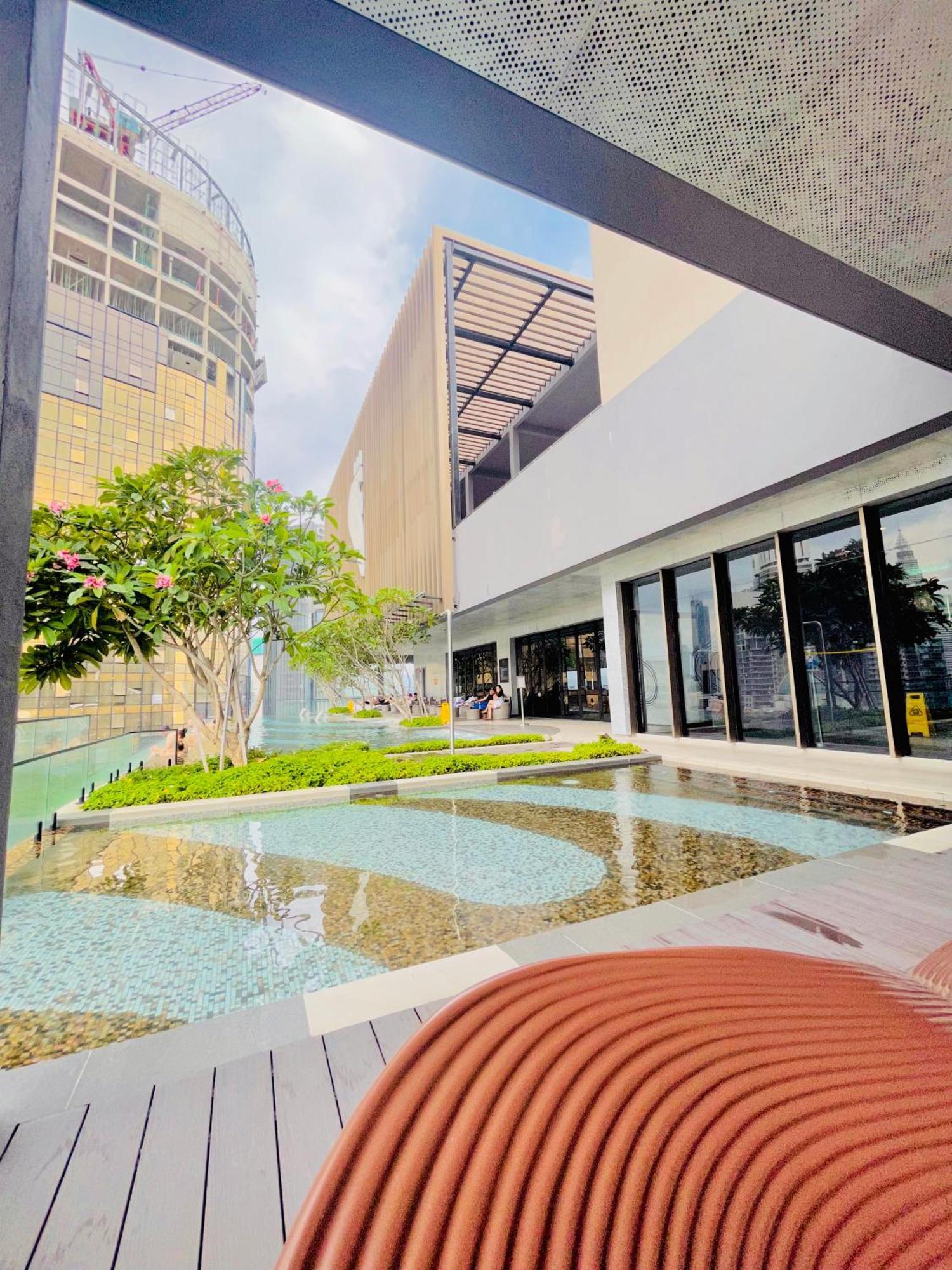 Crystal Suites At Axon Residence Near Pavilion 쿠알라룸푸르 외부 사진